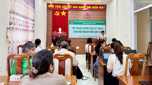 Tập huấn công tác ủy thác cho hội đoàn thể cấp xã